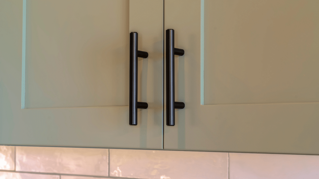 Replacement Kitchen Doors vs Vinyl Wrapping – Which Is Best in 2026? | ReNewit